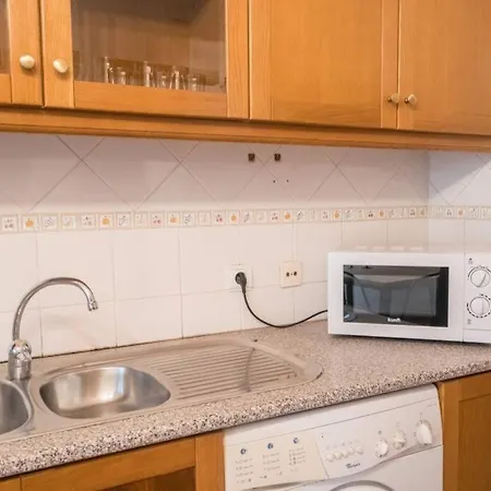 Beautiful Near The Center Of Apartman *